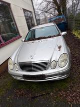 Mercedes-Benz E 350 Kombi kein TÜV reparaturbedürftig - silberne Mercedes-Benz 350