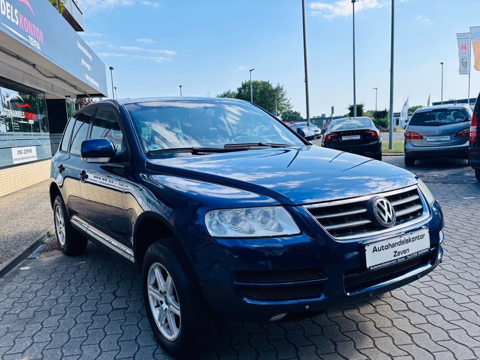 Volkswagen Touareg 2004 — rear view