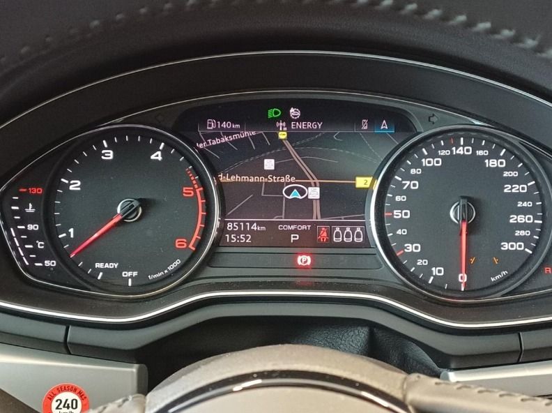 Fahrzeugabbildung Audi A4 Avant 45 TDI quattro S line PANORAMA KAMERA L