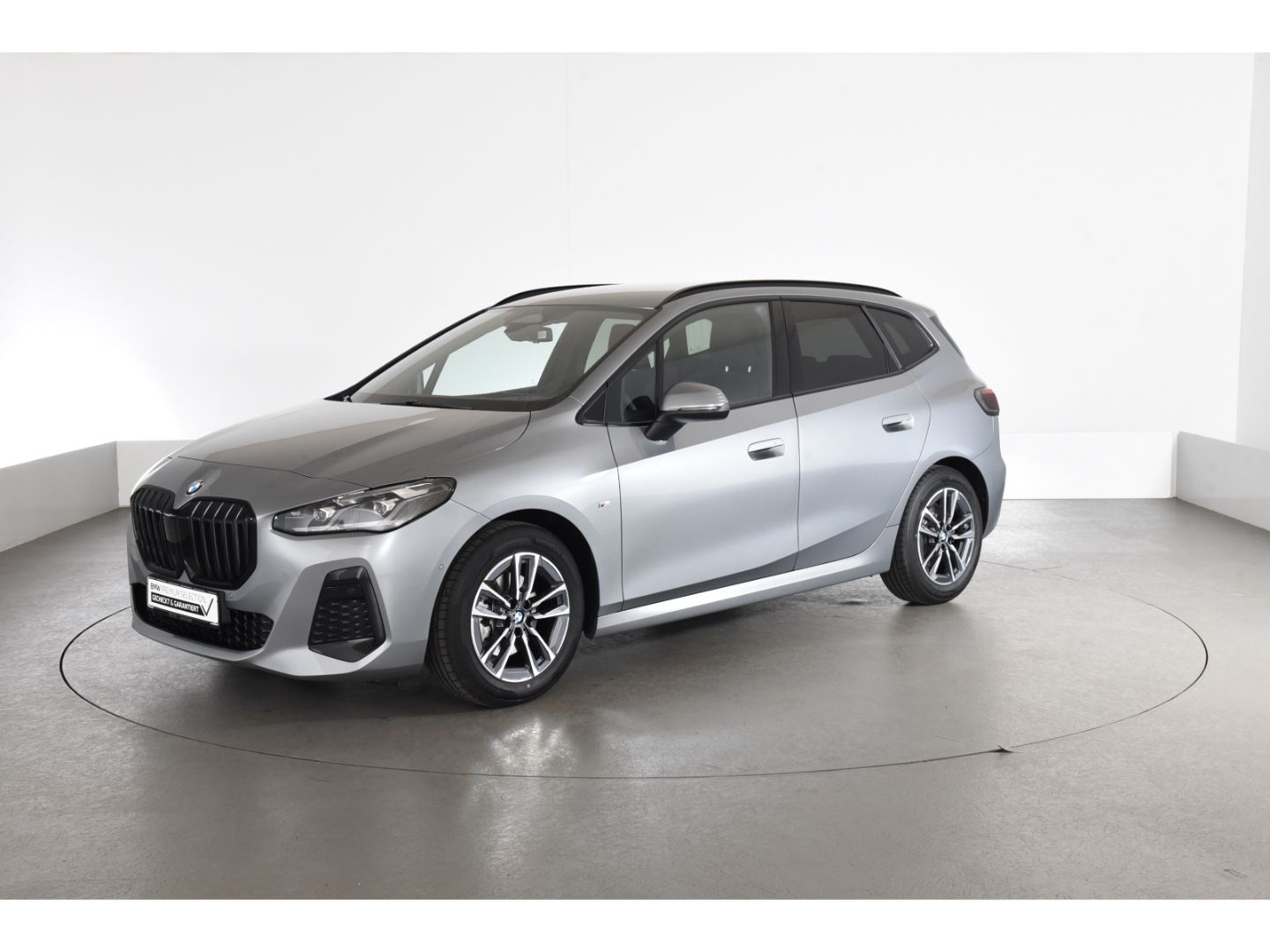 BMW 220 Active Tourer i M Sport Anhängerkupplung Len imagem 2