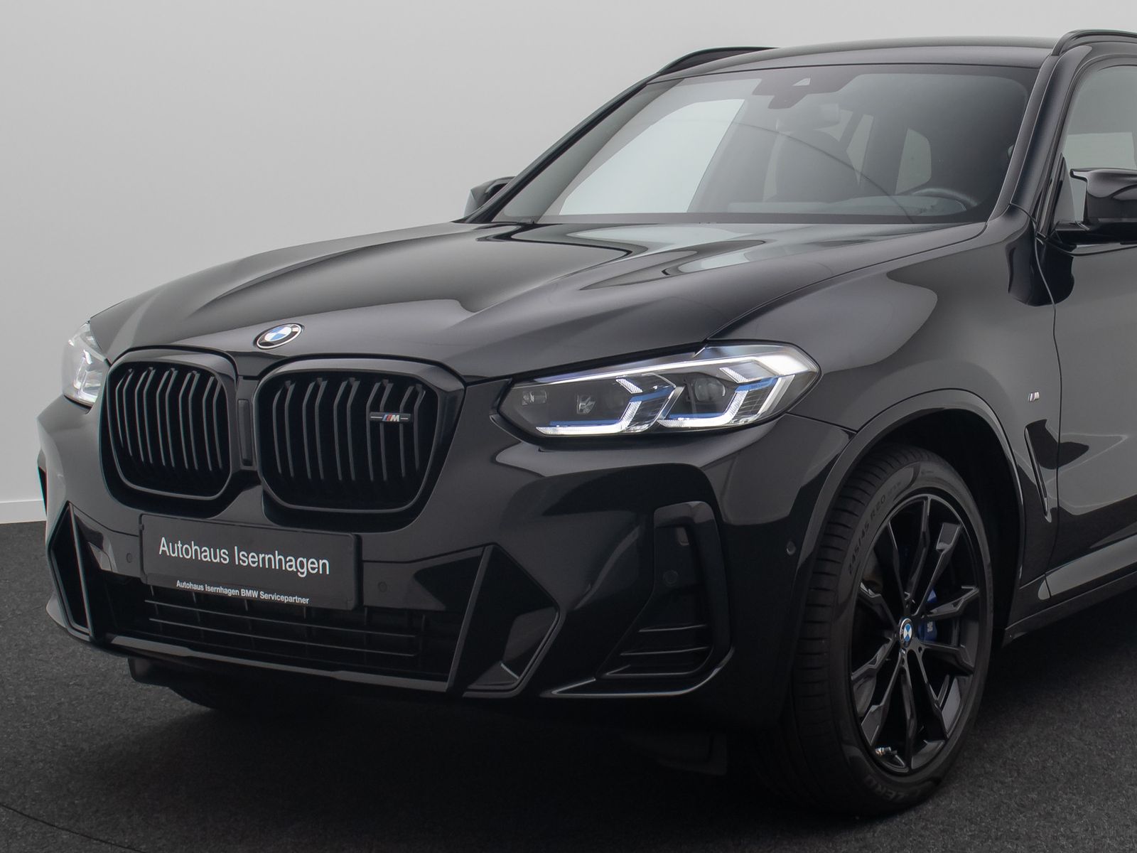 Fahrzeugabbildung BMW X3 M40d Laser HUD DAB Komfort Kamera HiFi 20Zoll