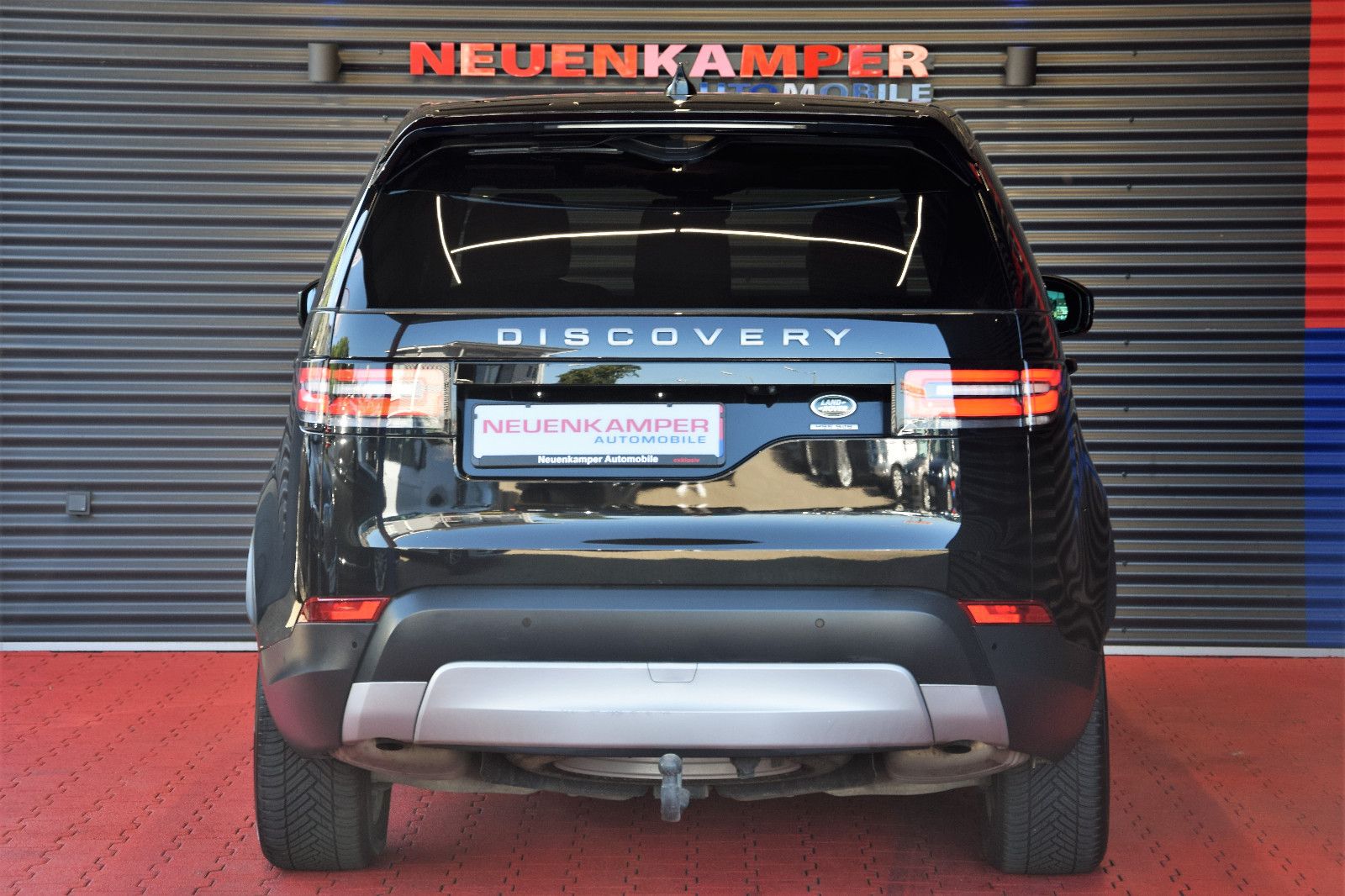 Fahrzeugabbildung Land Rover Discovery 5 HSE SDV6 AWD LED Panorama 7Sitze AHK