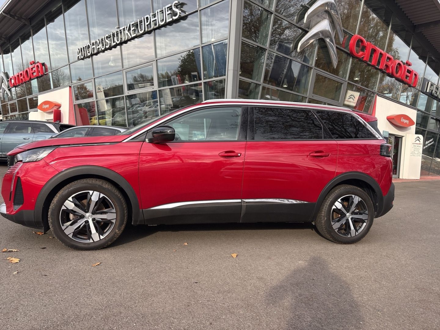 Fahrzeugabbildung Peugeot 5008 Allure Pack BlueHDi 130 Navi  360 Kamera