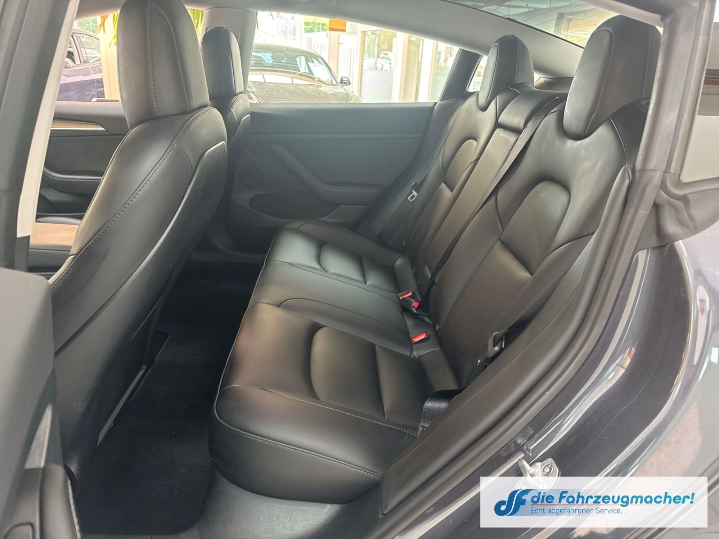 Fahrzeugabbildung Tesla Model 3 Long Range RWD Soundsystem ACC El. Heckk