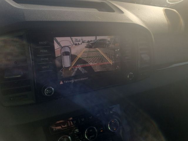 Fahrzeugabbildung SKODA Karoq 1.5 TSI Sportline NAVI AHK MATRIX-LED