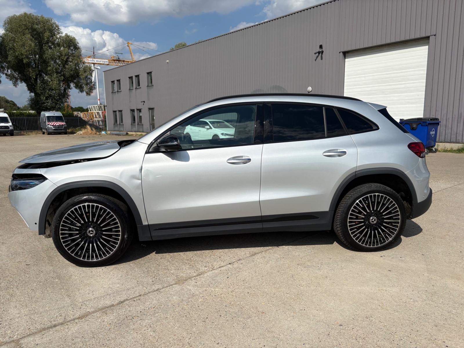 Mercedes-Benz EQA 250+ AMG PAKET
