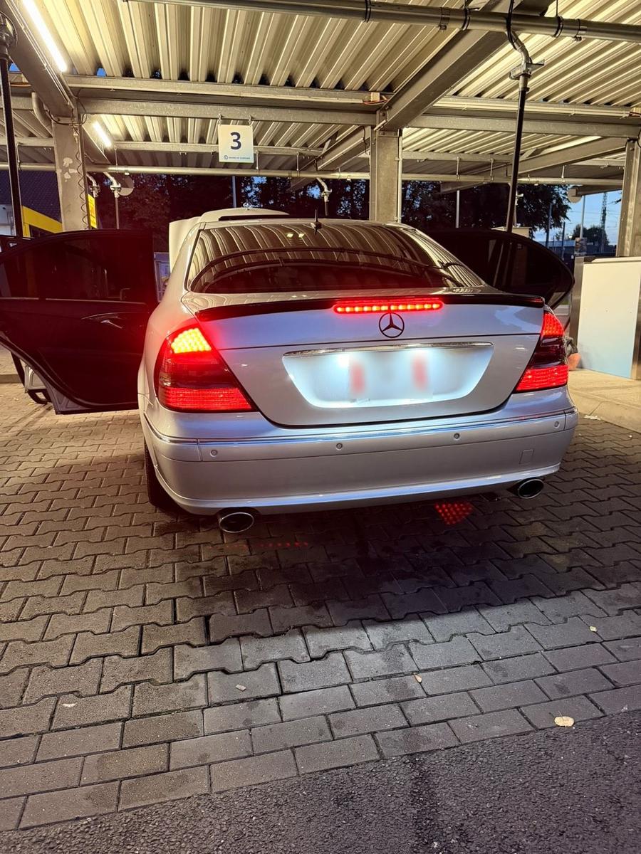 Mercedes-Benz E 500