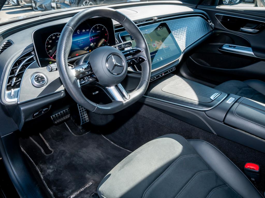 Mercedes-Benz E 220 d T AMG MBUX NIGHT KEYLESS-GO LED