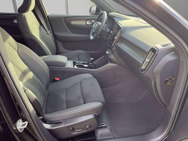 Volvo XC40 Ultra Black Edition B3 Deal Attack bis 30.1