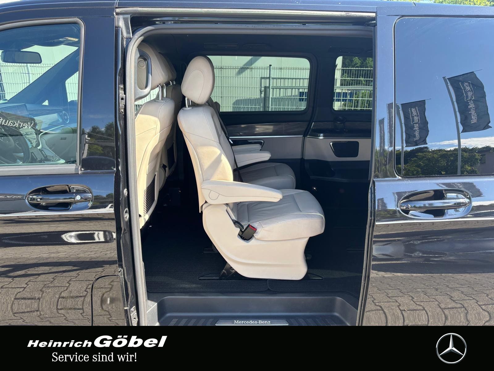 Fahrzeugabbildung Mercedes-Benz V 300 d 4M AVA-EDI*EXTRA-LANG*BURMESTER*360°KAME