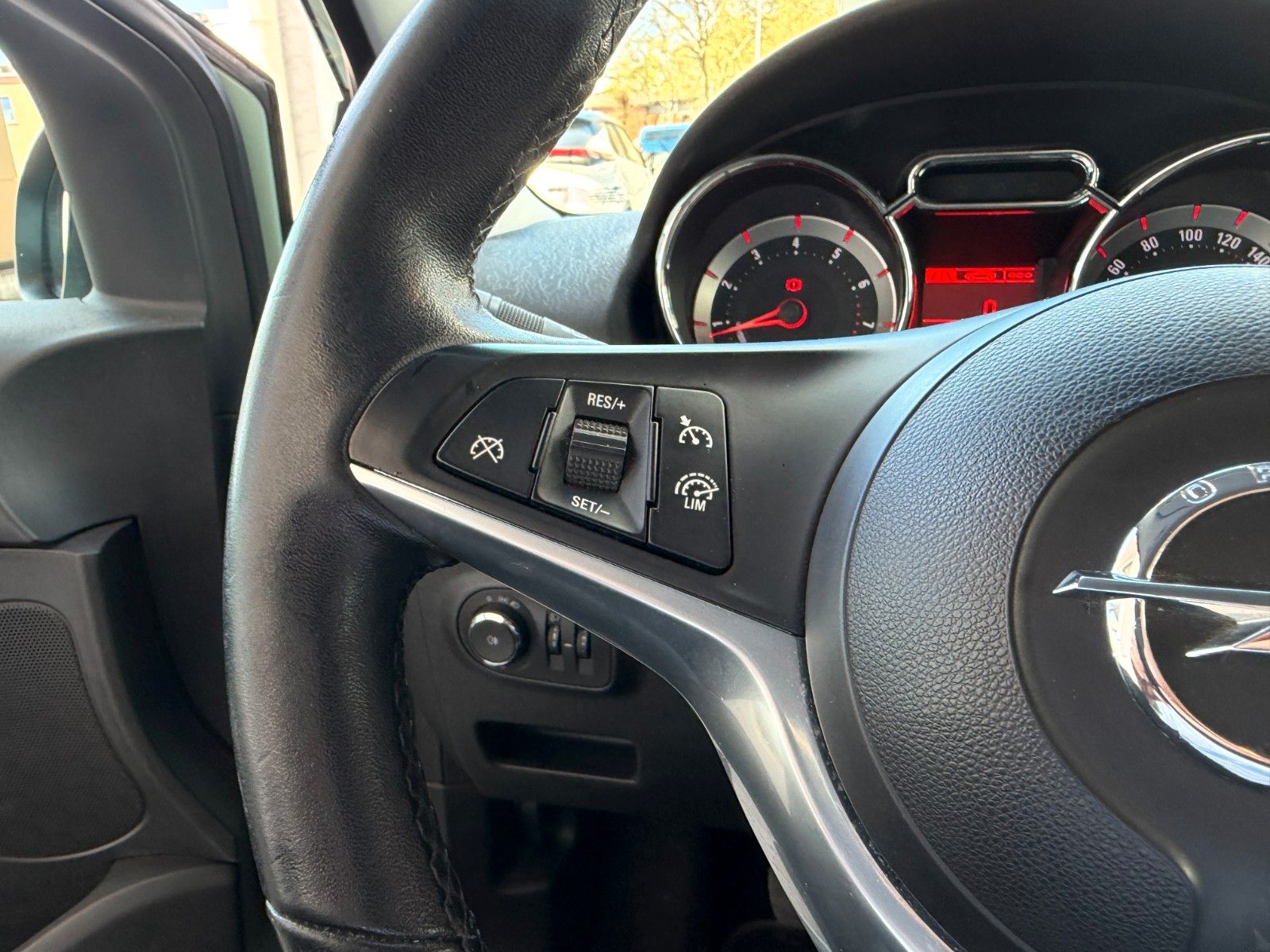 Fahrzeugabbildung Opel Adam GNTM 69PS PDC/SHZ/LHZ!