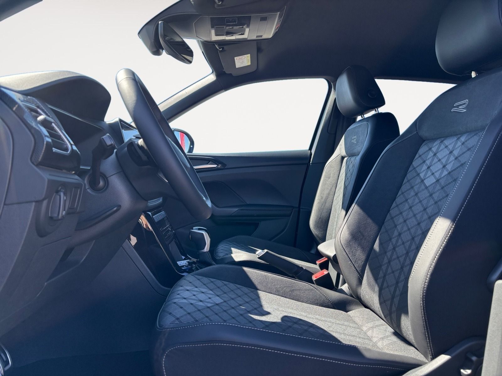Volkswagen T-Cross - Bild 10