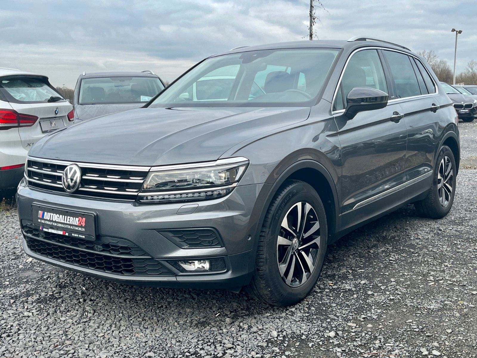 Fahrzeugabbildung Volkswagen Tiguan 1.5 TSI IQ.DRIVE Navi ACC LED SPORTFW AHK