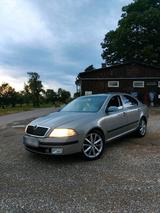 Skoda Octavia 2007 1,9 Turbodiesel - Skoda Octavia mit Diesel-Antrieb: Limousine, 1.9