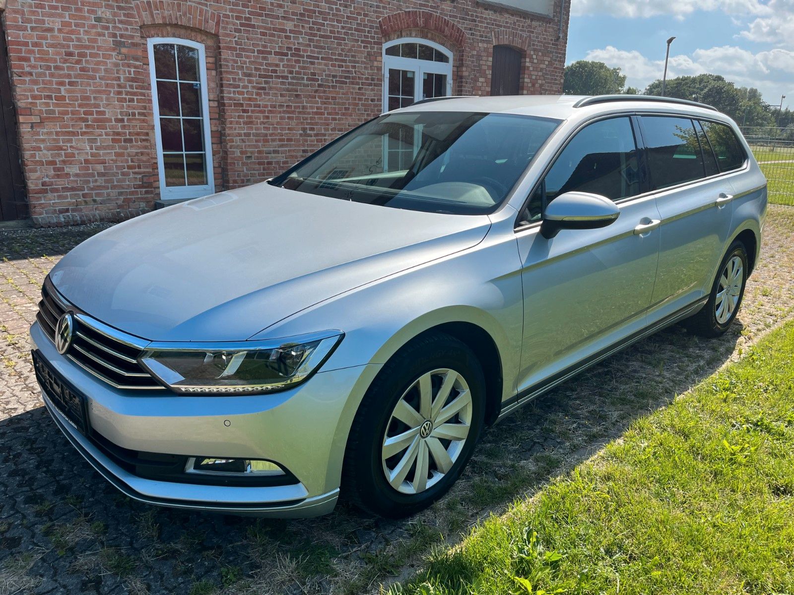Volkswagen Passat Variant Trendline BMT/ACC/NAVI/TÜV NEU*