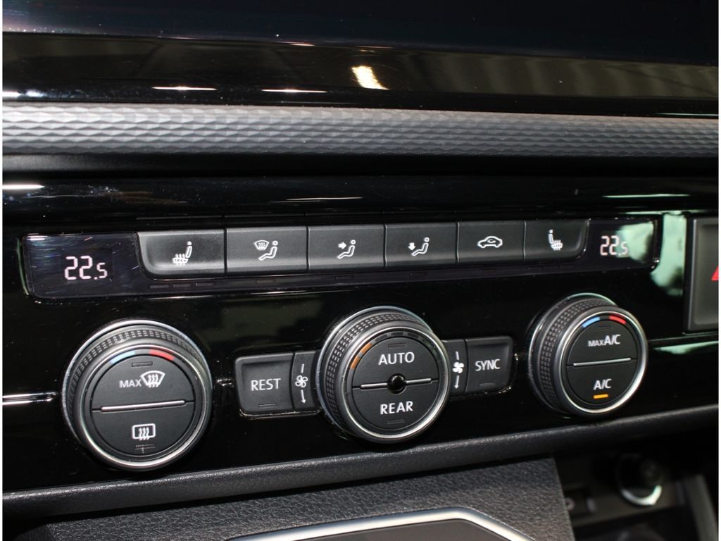 Fahrzeugabbildung Volkswagen T6 Multivan 4MOTION 2.0 TDI Kamera+Standheizung