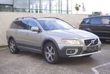 Volvo XC70 2,4 D5 4WD Summum Aut. - graue Volvo XC70