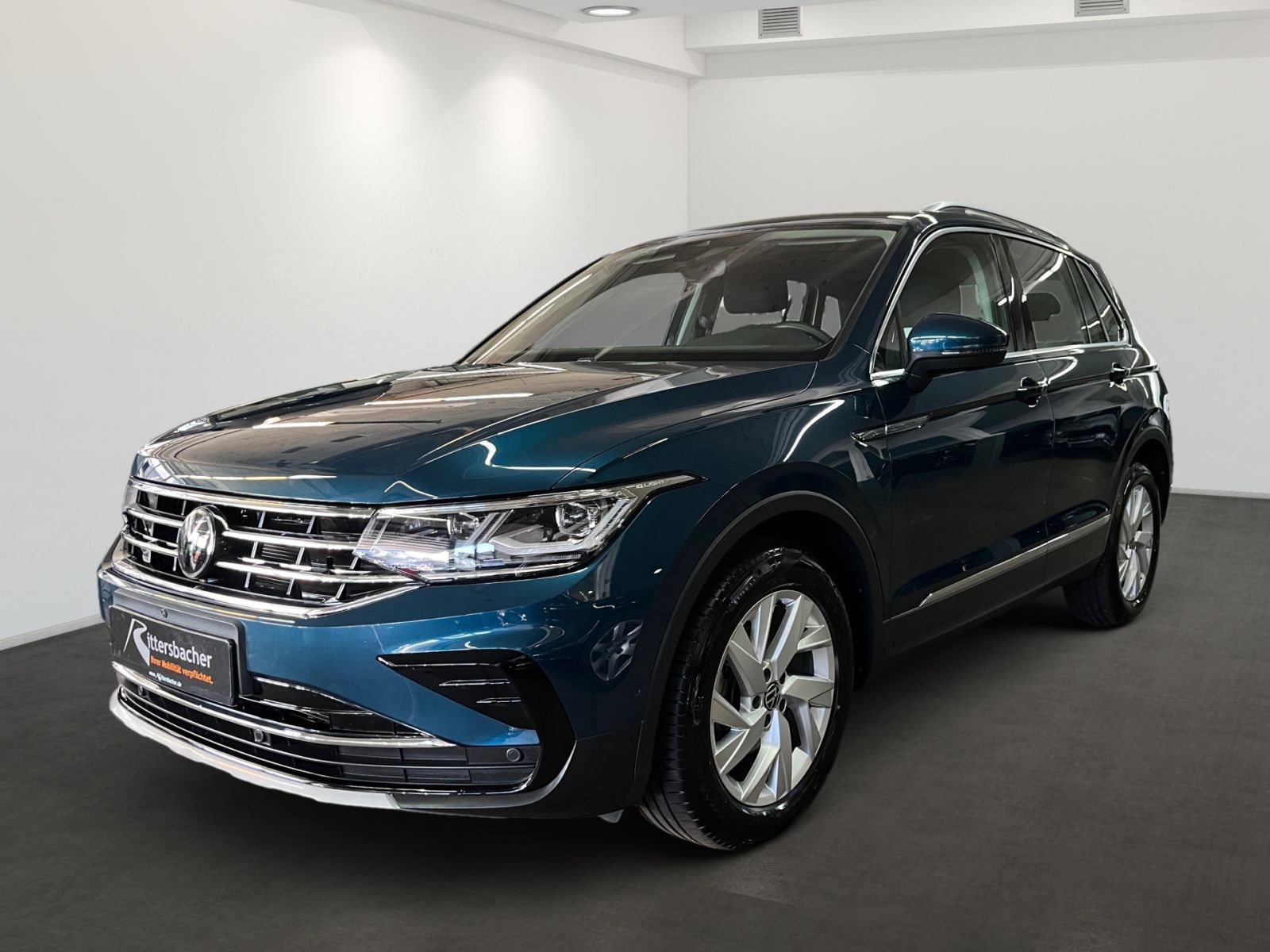 Volkswagen Tiguan Elegance 2,0 TDI BusiPaket Navi RFK foto 2