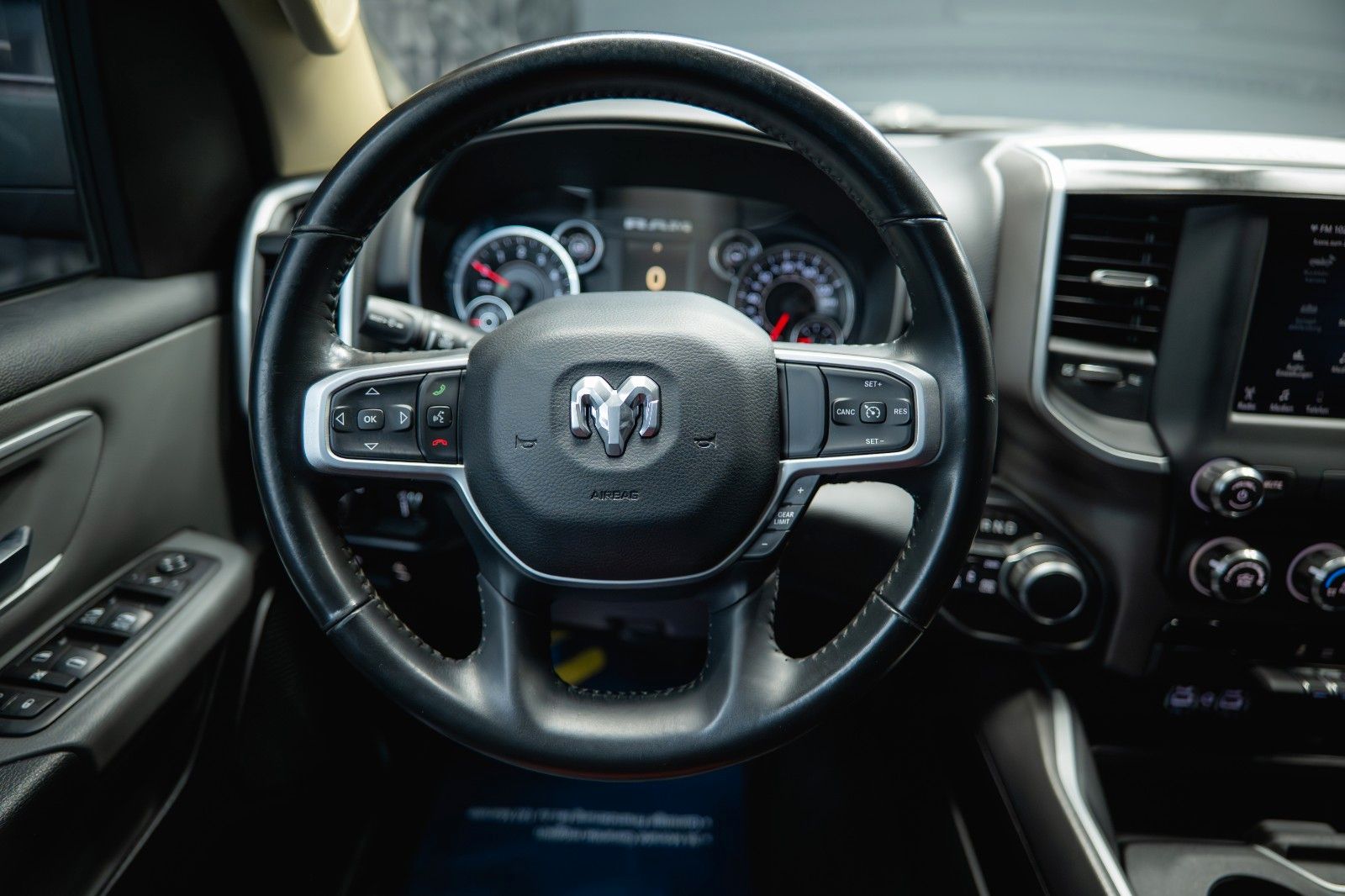 Fahrzeugabbildung Dodge RAM 5.7 V8 HEMI 4x4 RED DEVIL Offroad LONGBED