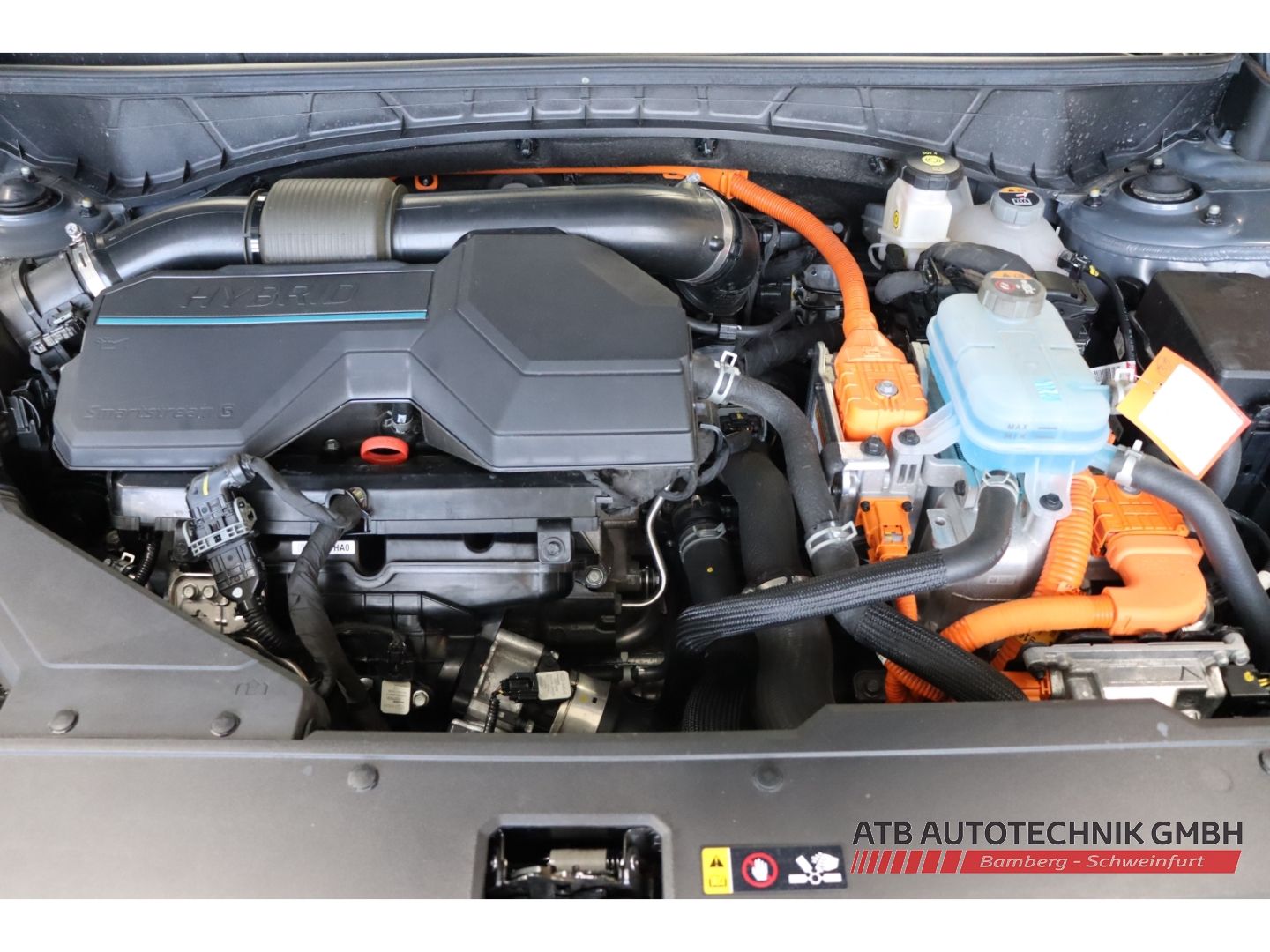 Fahrzeugabbildung Hyundai Tucson PHEV 1.6 T-GDi 4WD 97,8% SOH Funkions- /L