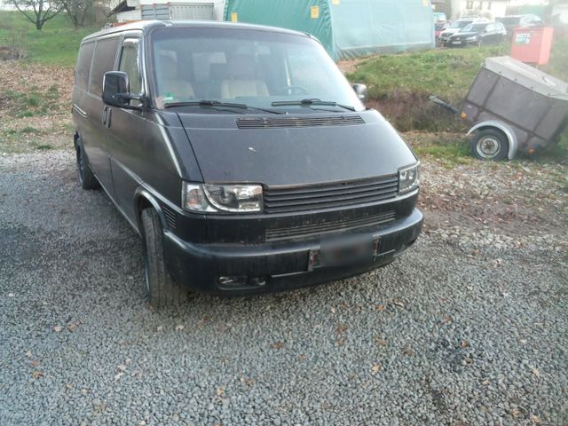 Volkswagen VW Bus t4 Bulli Syncro lang 2.5 Benzin