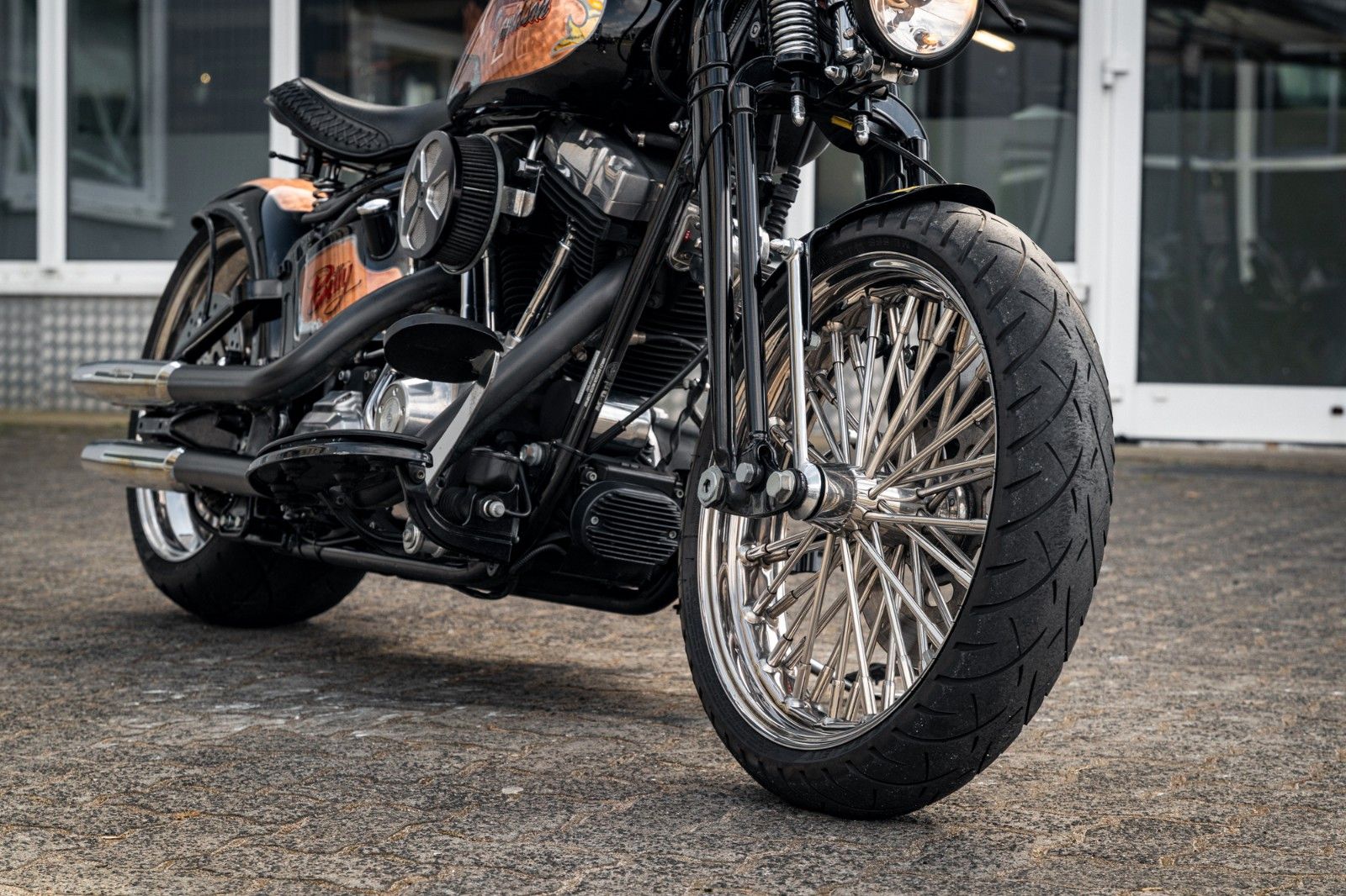 Fahrzeugabbildung Harley-Davidson SOFTAIL CROSS BONES CUSTOM FLSTSB - BIG SPOKE