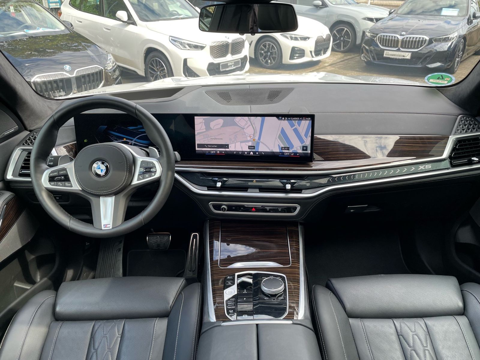BMW X5 xDrive40d M Sport AHK 360° Pano Standhzg foto 3