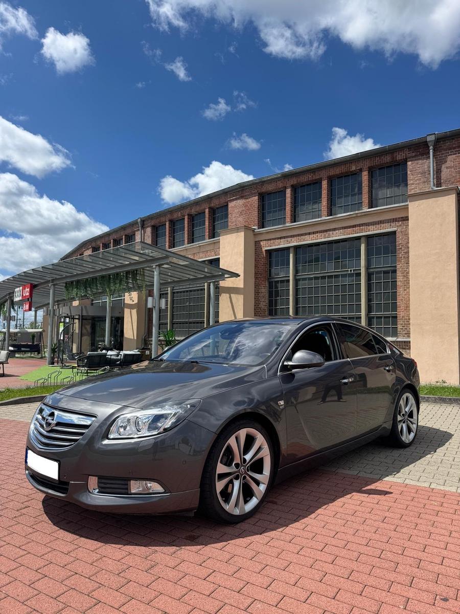 Opel Insignia 2.0 CDTI Sport OPC Line 118kW Automatik