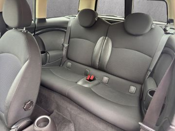 MINI Clubman Cooper SD Navi+Xenon+Sitzhzg, Bild 18