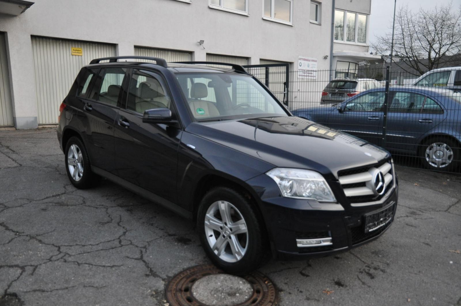 Mercedes-Benz GLK 220 CDI 4MATIC BlueEFF.*AHK-Pano-Navi-Leder*
