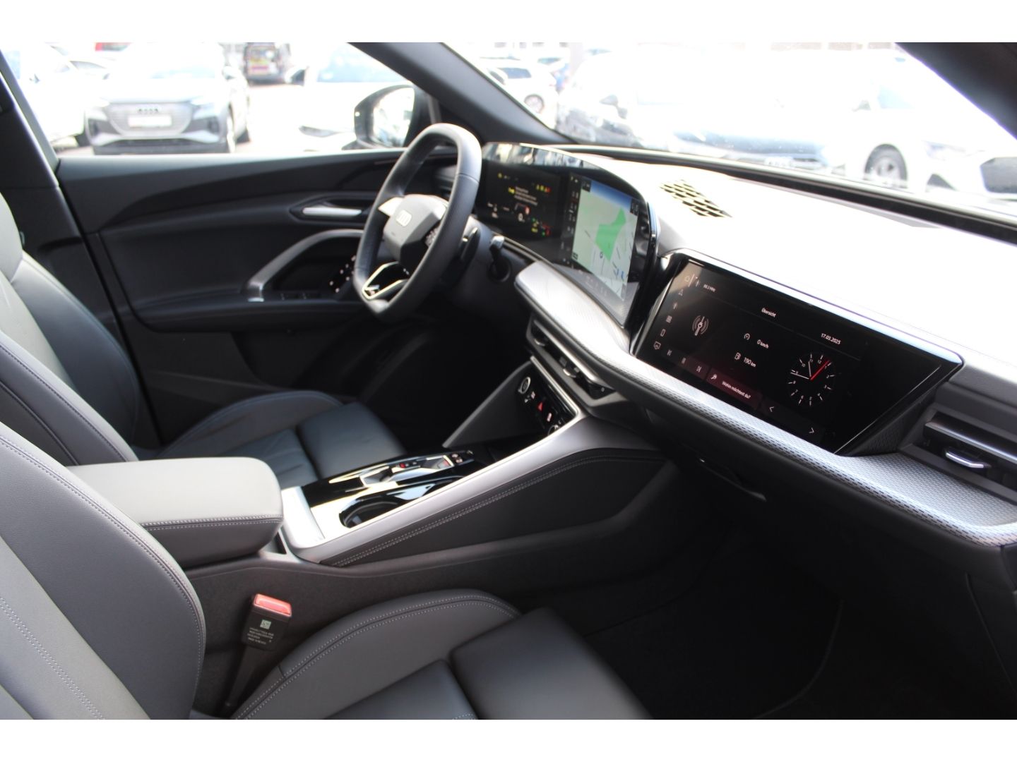 Q5 SUV TDI qu.Str. S-Line*Tech+*MTRX*360*Key*20'