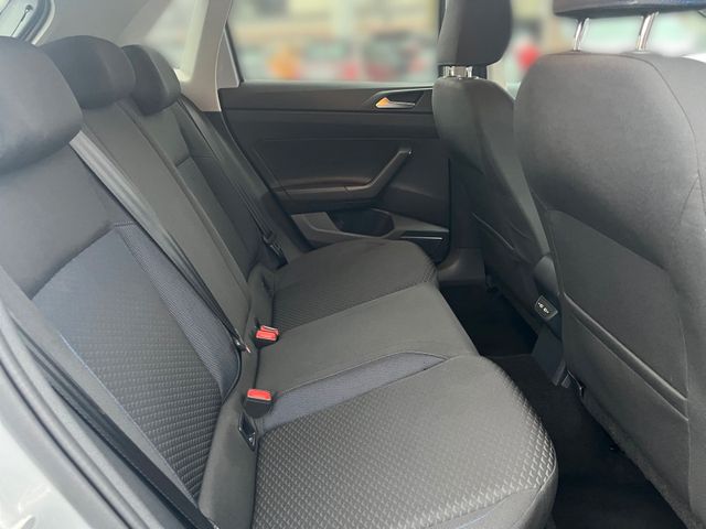 Volkswagen Polo VI United NAVI Active Info-Display