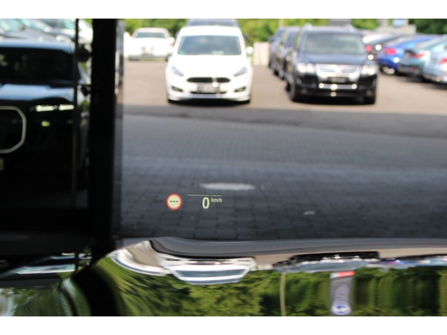 Fahrzeugabbildung BMW 740 d xDrive Laserlicht Standhzg.*HUD*Laser
