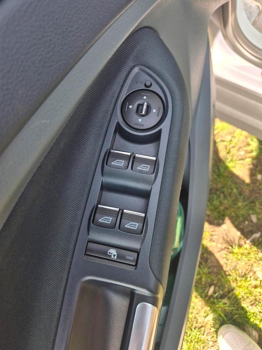 Ford C-MAX 2011 — engine 163 HP (120kW)