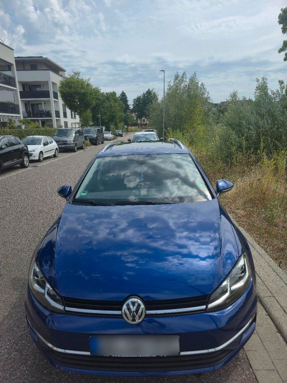 Image of Volkswagen Golf
