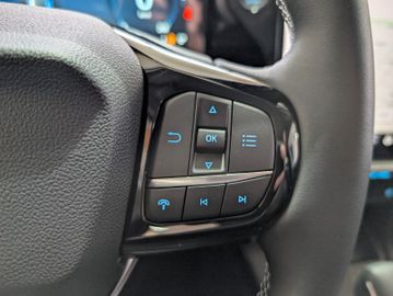 Ford Puma Titanium Automatik NEUES MODELL