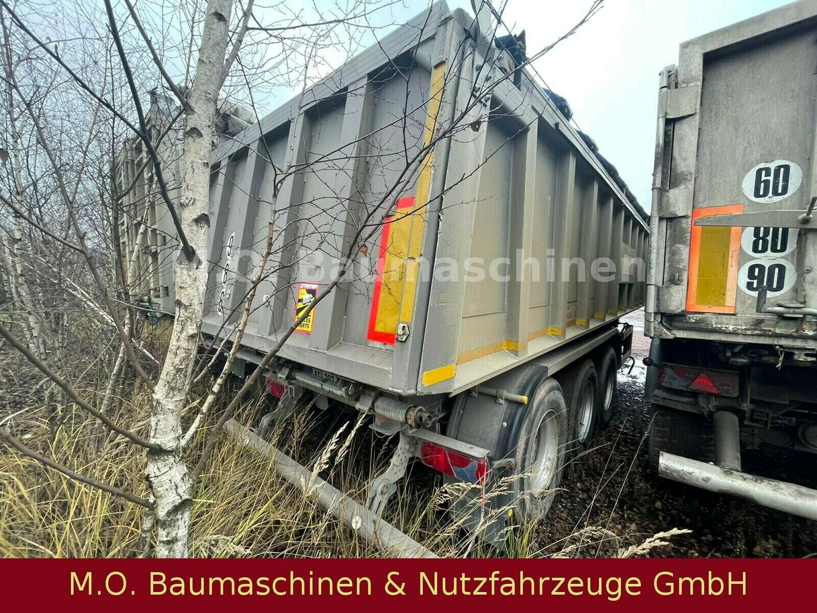 Fahrzeugabbildung Benalu C34CRR01 /  3 Achser/ Kipper / Plane / Luft