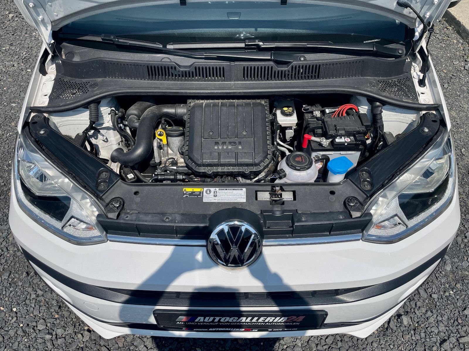 Fahrzeugabbildung Volkswagen up! move up! Klimaauto Tempomat Freisprech SHZ