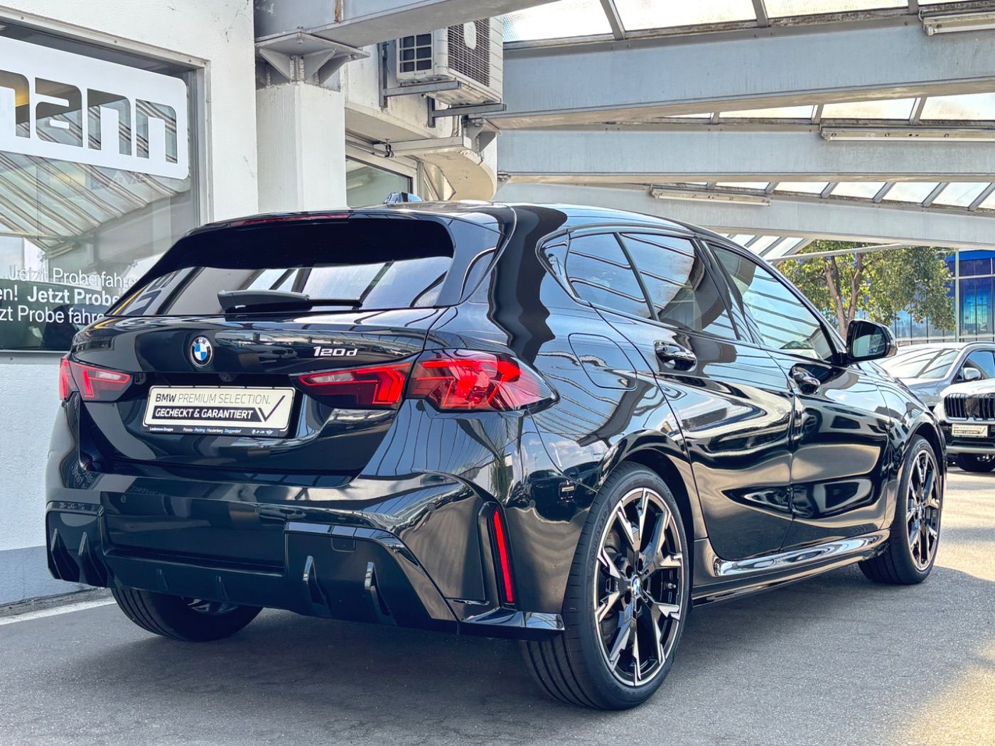 BMW 120d M-Sportpaket Iconic 0,49% foto 4