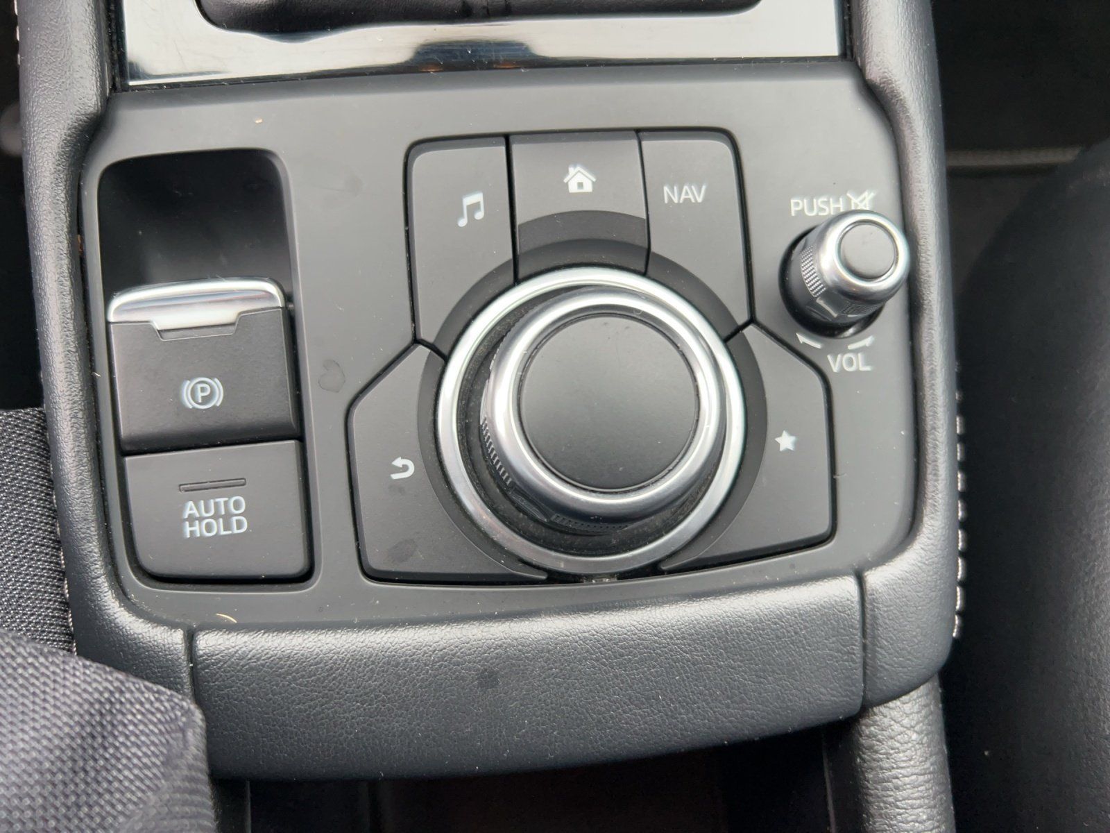 Fahrzeugabbildung Mazda CX-3 2.0 SKYACTIV-G 121 Sports-Line