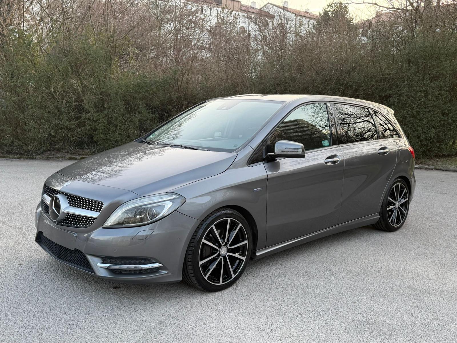 Mercedes-Benz B 200 CDI BlueEFFICIENCY Navi Automatik Led