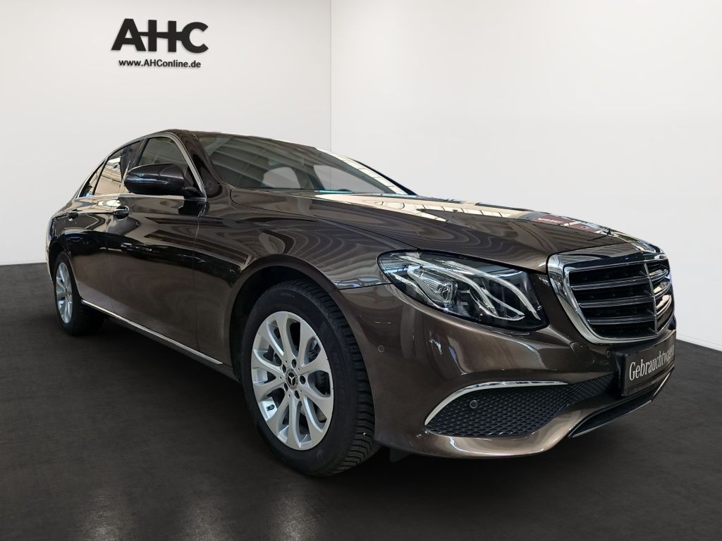 Fahrzeugabbildung Mercedes-Benz E 250 LUXURY AHK Comand Kamera LED