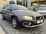 Volvo XC70 Summum AWD 2.4 D5/S-Heft/S-Dach/Luftfahrwer - Volvo XC70: Summum