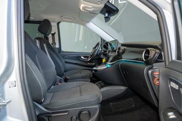 Mercedes V 220 - 8