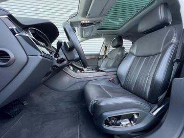 Audi A8 - 10