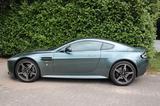 Aston Martin V8 Vantage "Skyfall green" - Aston Martin Gebrauchtwagen von 2017