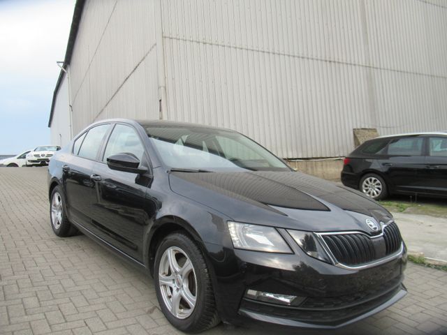 Skoda Octavia Lim. Ambition- Navi-SHZ-DAB-PDC-Insp.Neu