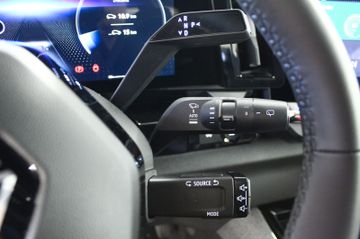 Fahrzeugabbildung Renault Austral Mild Hybrid 140 Automatik Equilibre