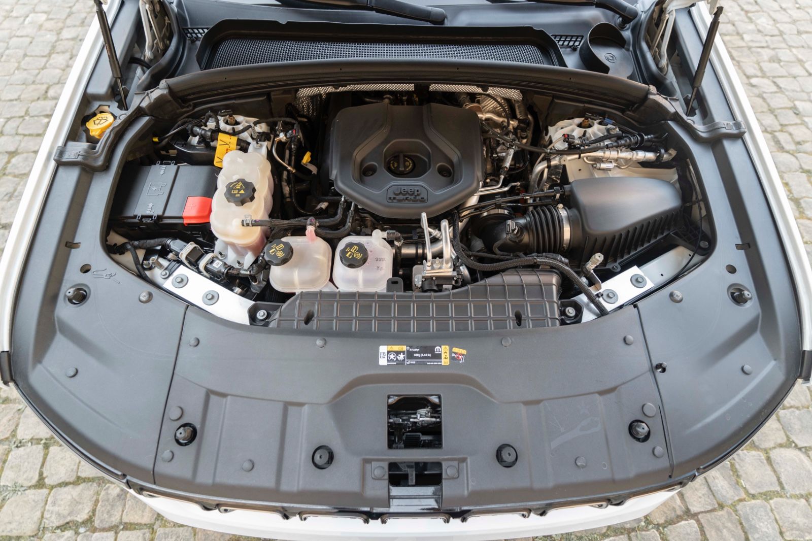 Fahrzeugabbildung Jeep Grand Cherokee 2.0 Overland 4XE McIntosh LED ACC