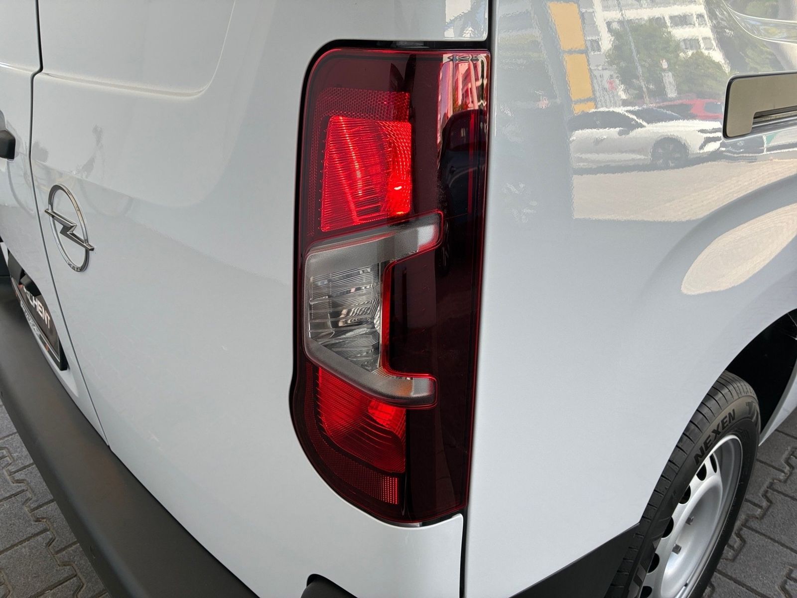 Fahrzeugabbildung Opel Combo E Cargo 1.5 D Basis erhöhte Nutzlast XL